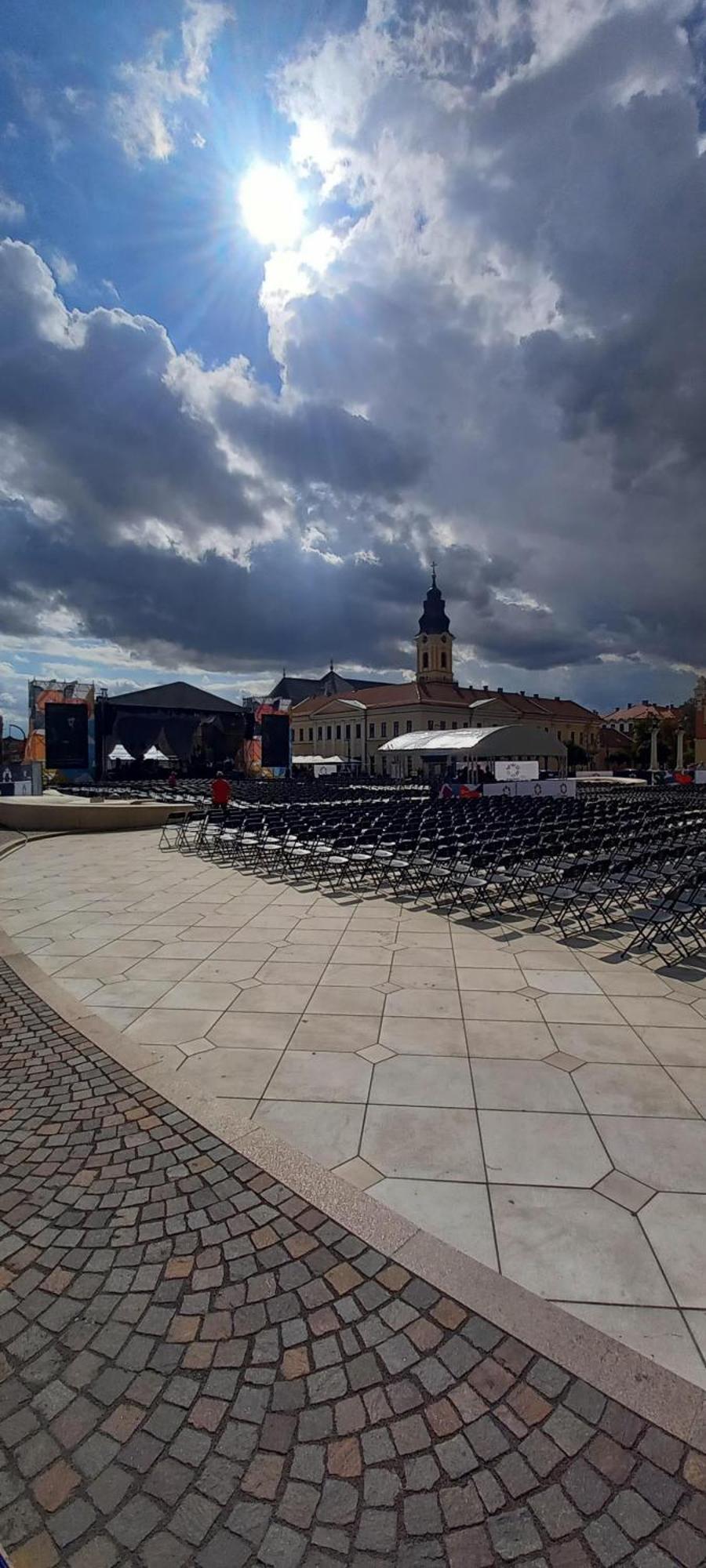 Luna Oradea Exterior foto